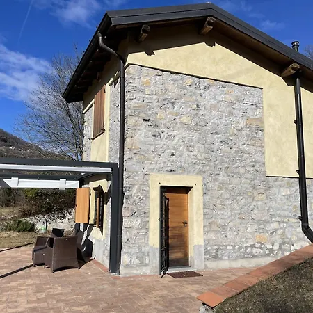 The House Between The Lakes Villa Laino